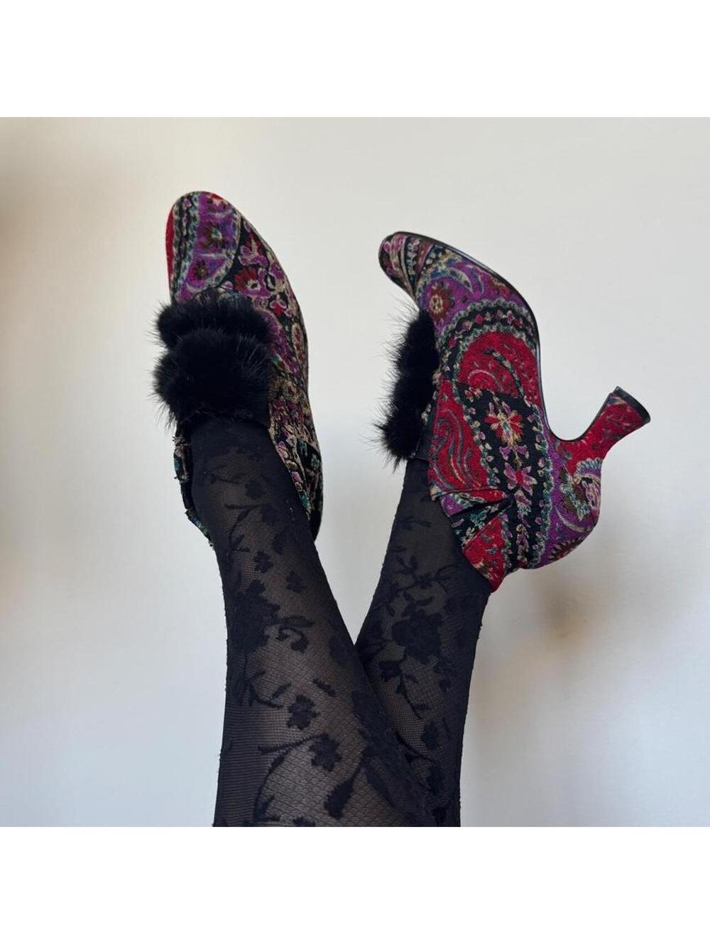 Baci Tapestry Edwardian-inspired heels with fur trim Sz. 8